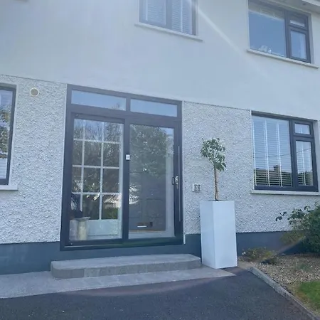 Beautiful One Bedroom Apartment In Galway City Extérieur photo