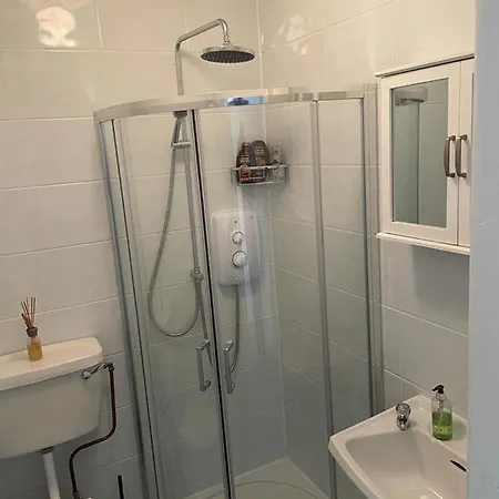 Beautiful One Bedroom Apartment In Galway City Extérieur photo